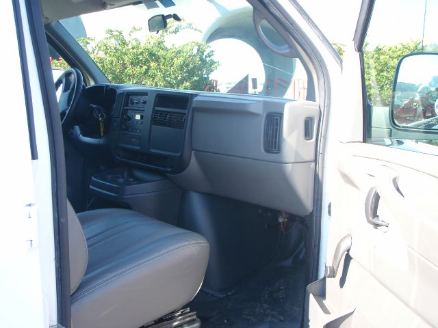 2007 GMC Savana Unknown