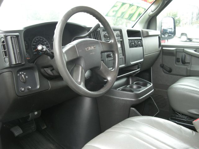 2007 GMC Savana VDC