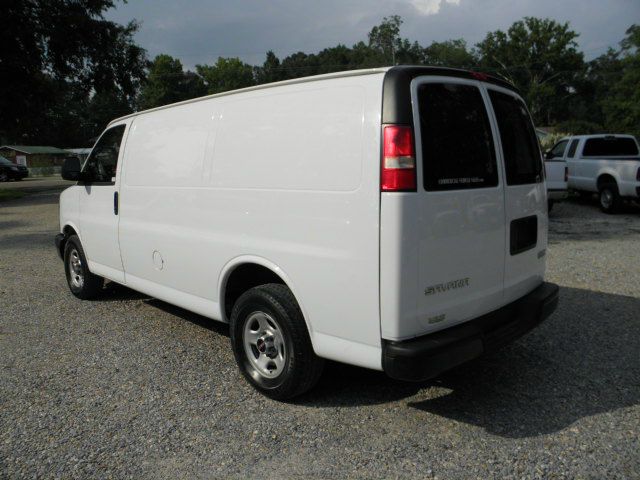 2008 GMC Savana 2004.5 4dr Sdn 1.8T Quattro Au