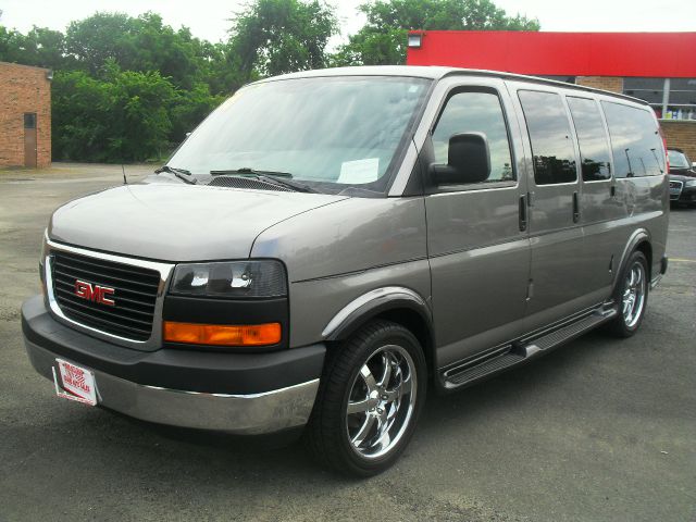 2008 GMC Savana REG CAB 1495 Down