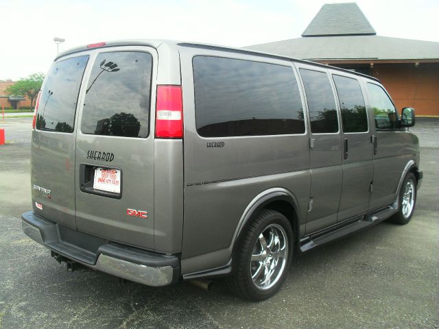 2008 GMC Savana REG CAB 1495 Down