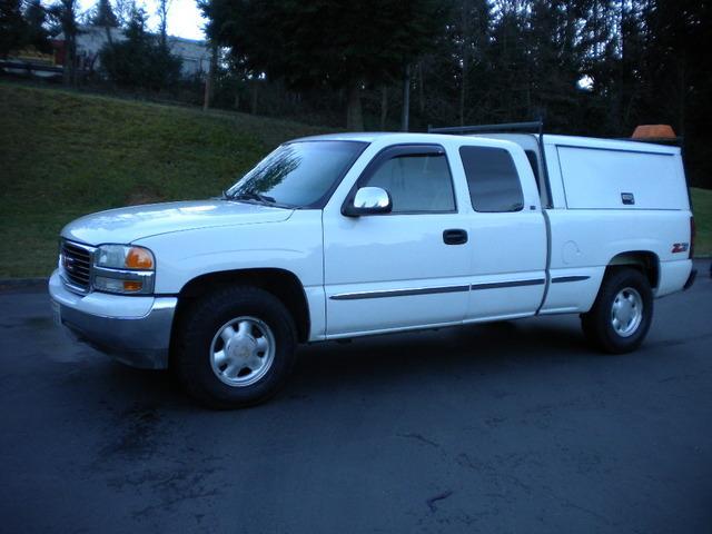 2000 GMC Sierra EX - Clean Carfax