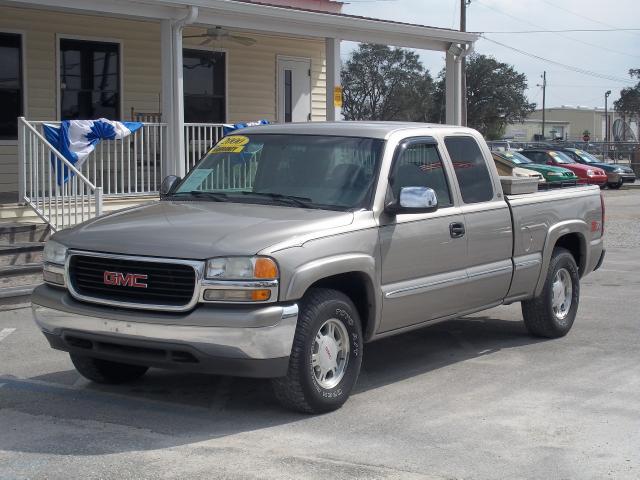 2000 GMC Sierra 4dr PZEV