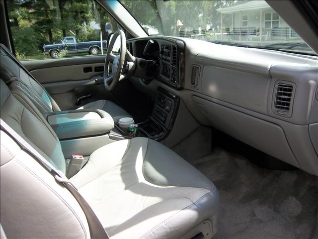 2002 GMC Sierra 4 DOOR Clean Truck