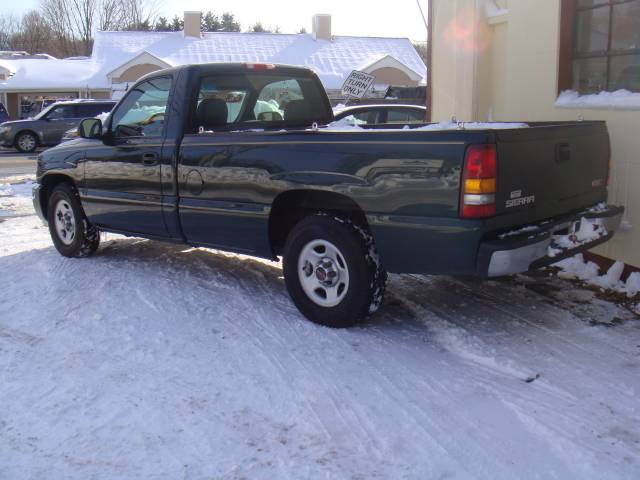 2003 GMC Sierra Base