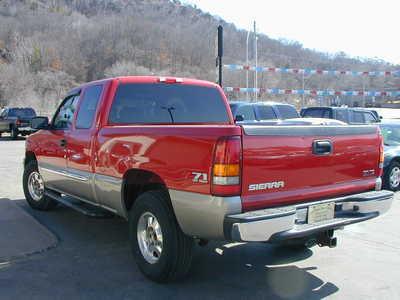 2003 GMC Sierra Supercab Flareside 145 STX