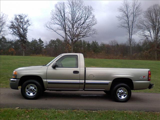 2003 GMC Sierra C300 4matic Luxury