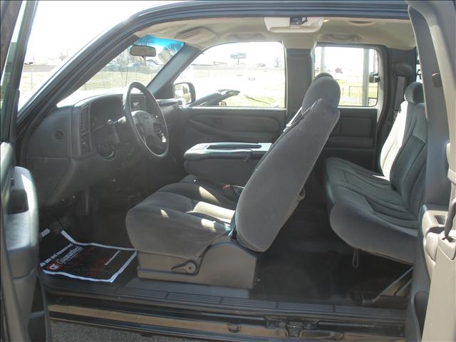 2003 GMC Sierra 3.0L Sedan 4D