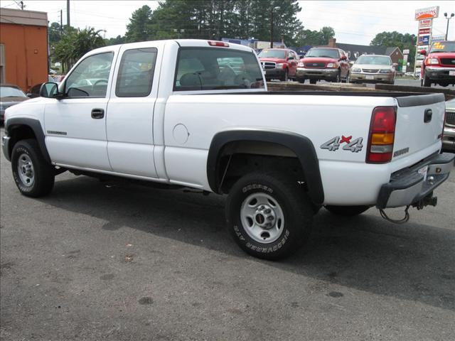 2003 GMC Sierra Unknown