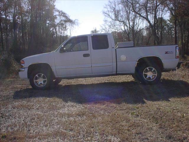 2003 GMC Sierra Renegade