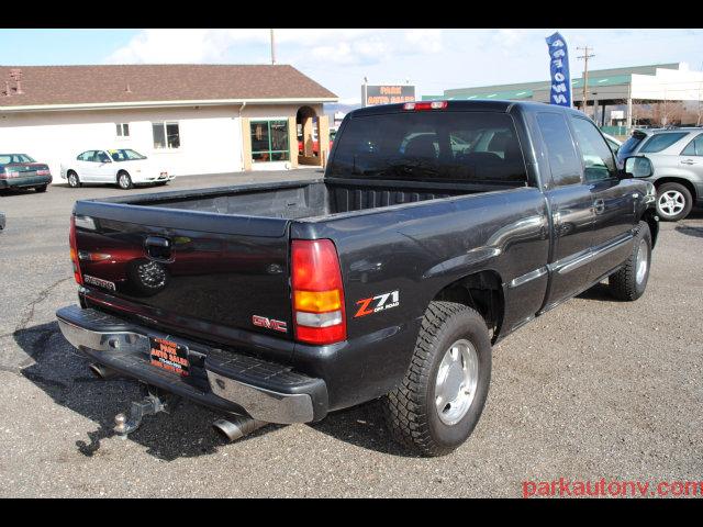 2003 GMC Sierra Supercab Flareside 145 STX