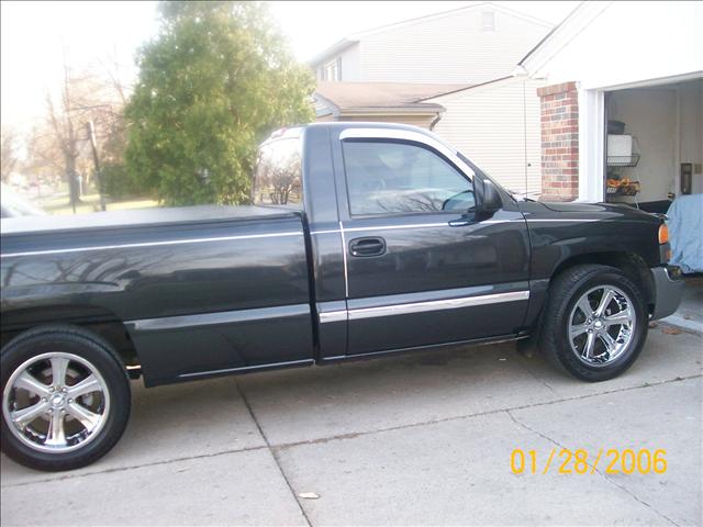 2003 GMC Sierra Unknown