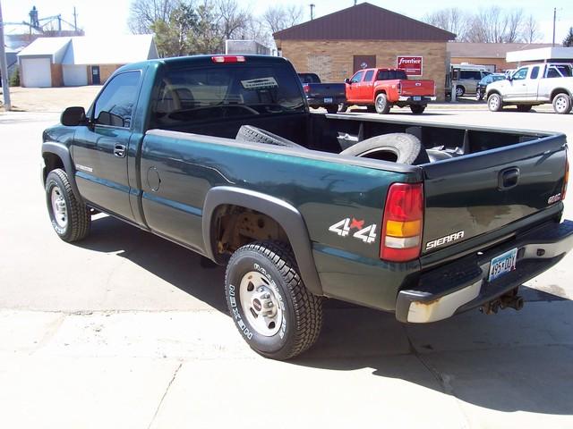 2003 GMC Sierra STL Laramie HEMI V-8