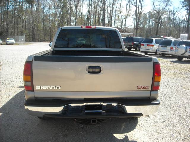 2003 GMC Sierra Crew Cab 4WD