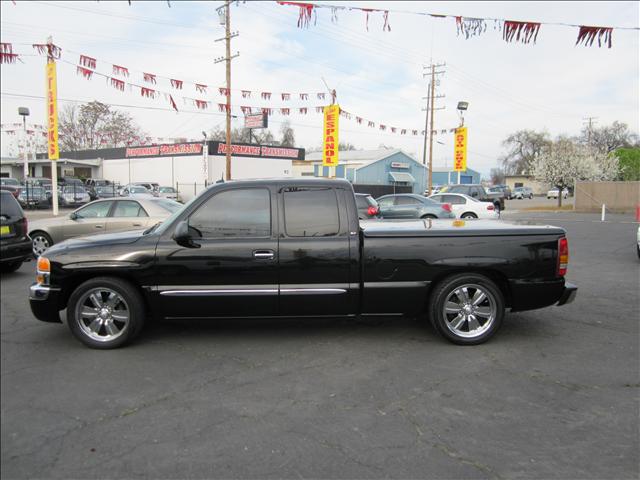 2003 GMC Sierra SLT