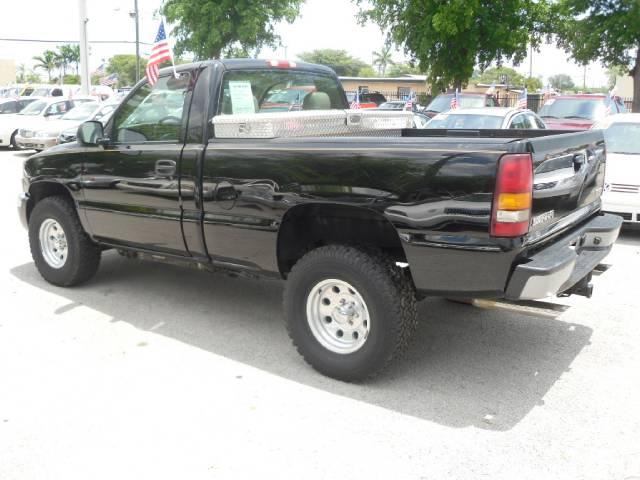 2003 GMC Sierra Unknown