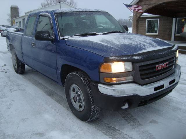 2003 GMC Sierra V8 R-design