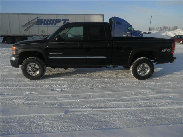 2003 GMC Sierra SLT