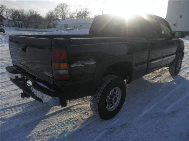 2003 GMC Sierra SLT