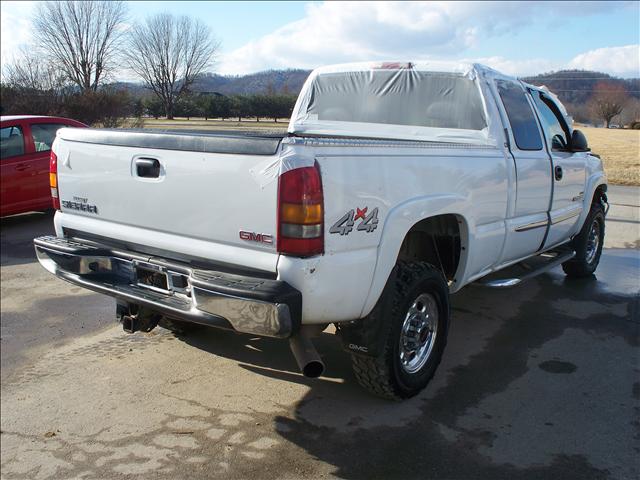 2003 GMC Sierra SLT