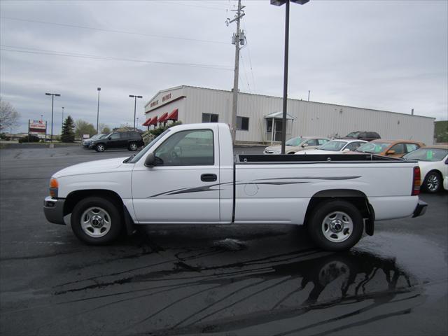 2003 GMC Sierra Base