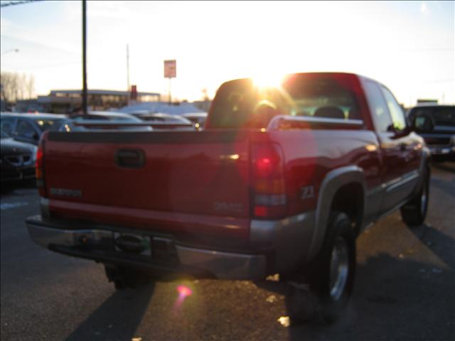 2003 GMC Sierra SLT