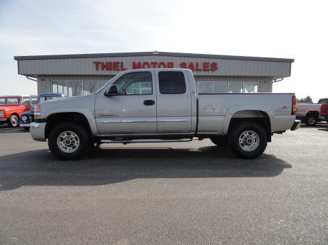 2004 GMC Sierra SLE Sierra 2WD