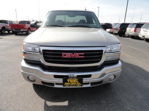 2004 GMC Sierra SLE Sierra 2WD