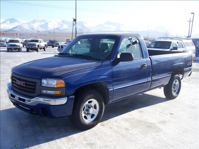 2004 GMC Sierra V8 R-design