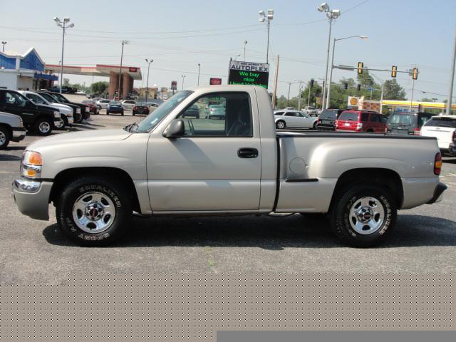 2004 GMC Sierra Unknown