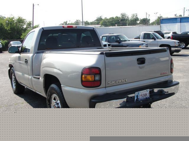 2004 GMC Sierra Unknown