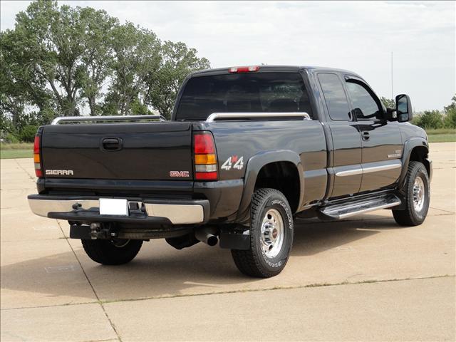 2004 GMC Sierra C1500 LS