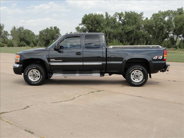 2004 GMC Sierra C1500 LS