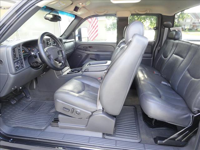 2004 GMC Sierra C1500 LS