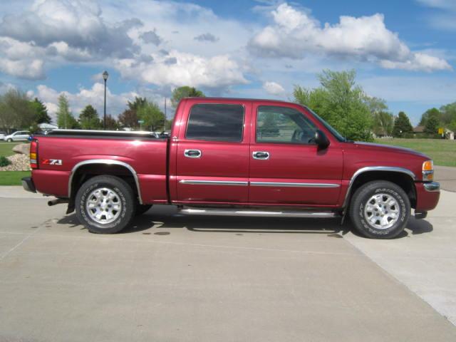 2005 GMC Sierra Unknown