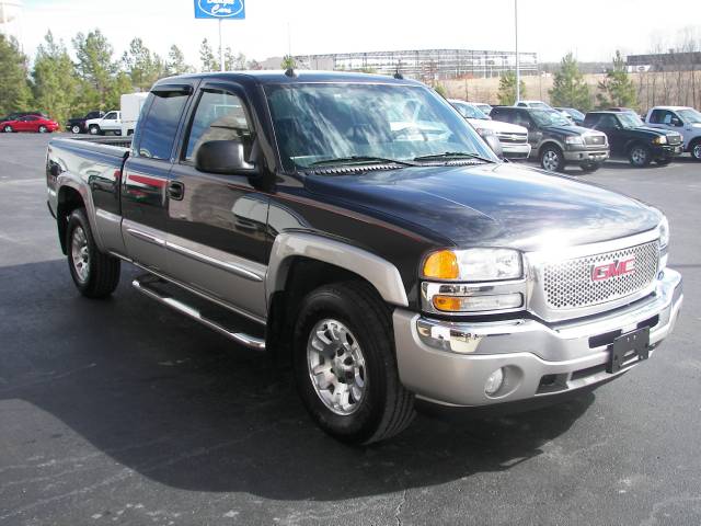 2005 GMC Sierra 45