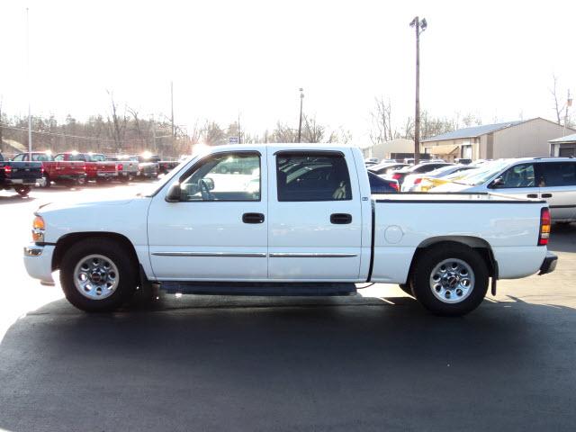 2005 GMC Sierra 45