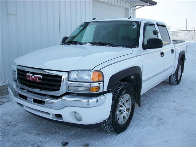 2005 GMC Sierra SLT