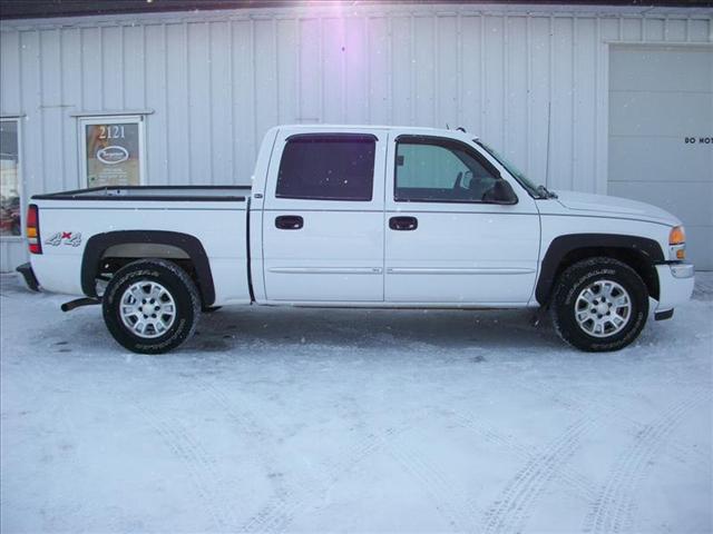 2005 GMC Sierra SLT