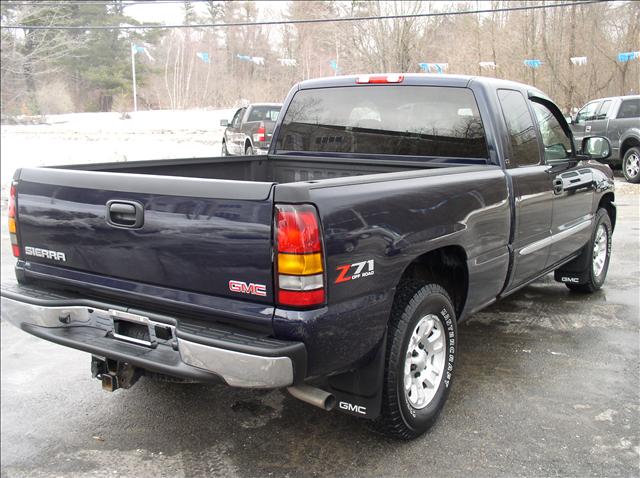 2005 GMC Sierra SE ZX4