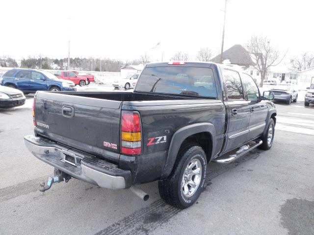 2005 GMC Sierra SLT