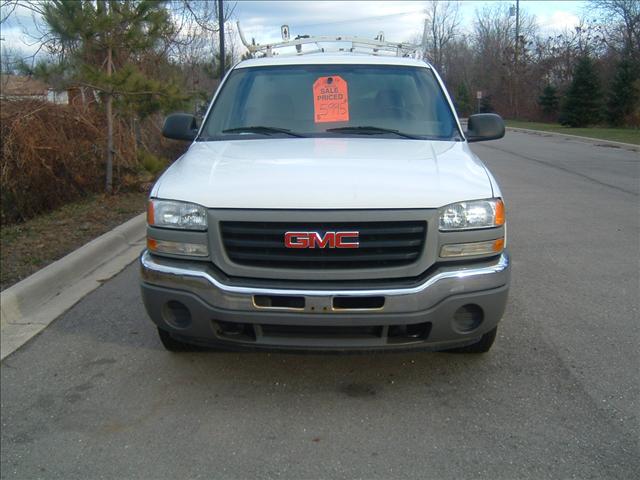 2005 GMC Sierra C300 4matic Luxury