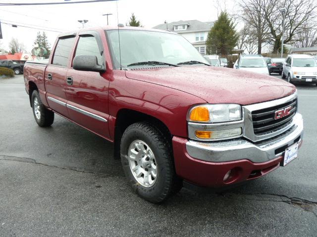 2005 GMC Sierra Unknown