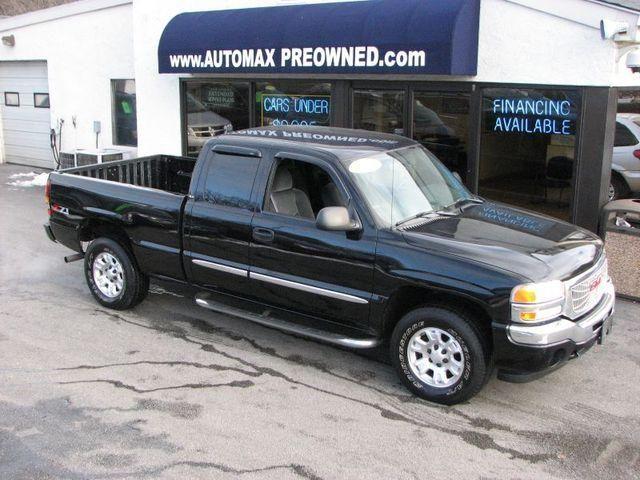 2005 GMC Sierra Base 2.0L