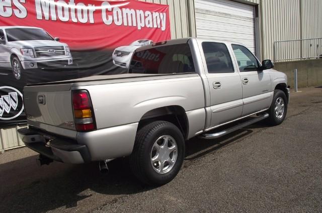 2005 GMC Sierra Unknown