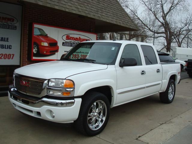 2005 GMC Sierra SRW LS