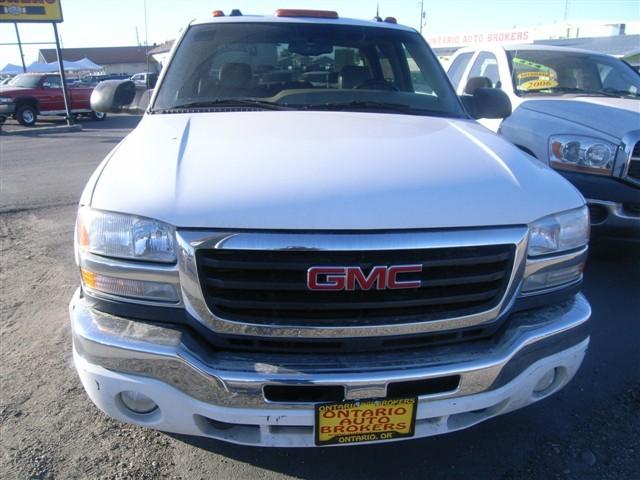 2005 GMC Sierra 3500 SLT Crew LB Dually DSL