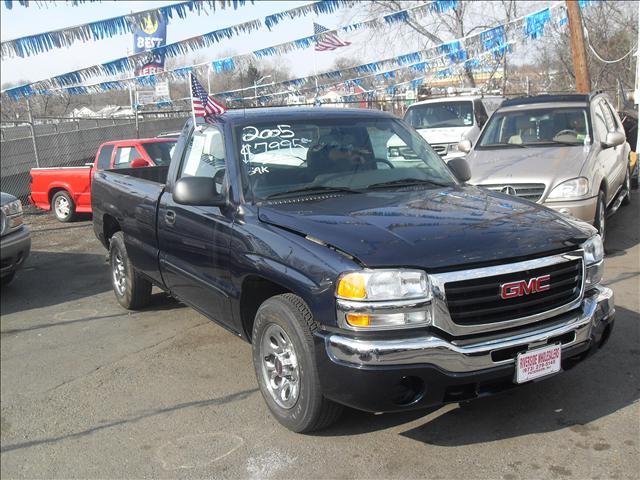 2005 GMC Sierra Unknown