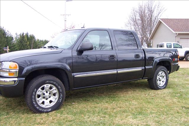 2005 GMC Sierra SLT