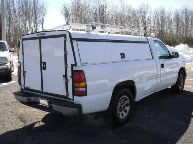 2005 GMC Sierra Luggage Rack